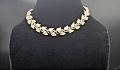 Vintage Signed 1950’s Coro Cream Enamel & Silver Tone Linked Leaf Necklace
