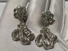 Vintage Rhinestone Screw Back Earrings Silver Tone Dangle Chic Glamorous