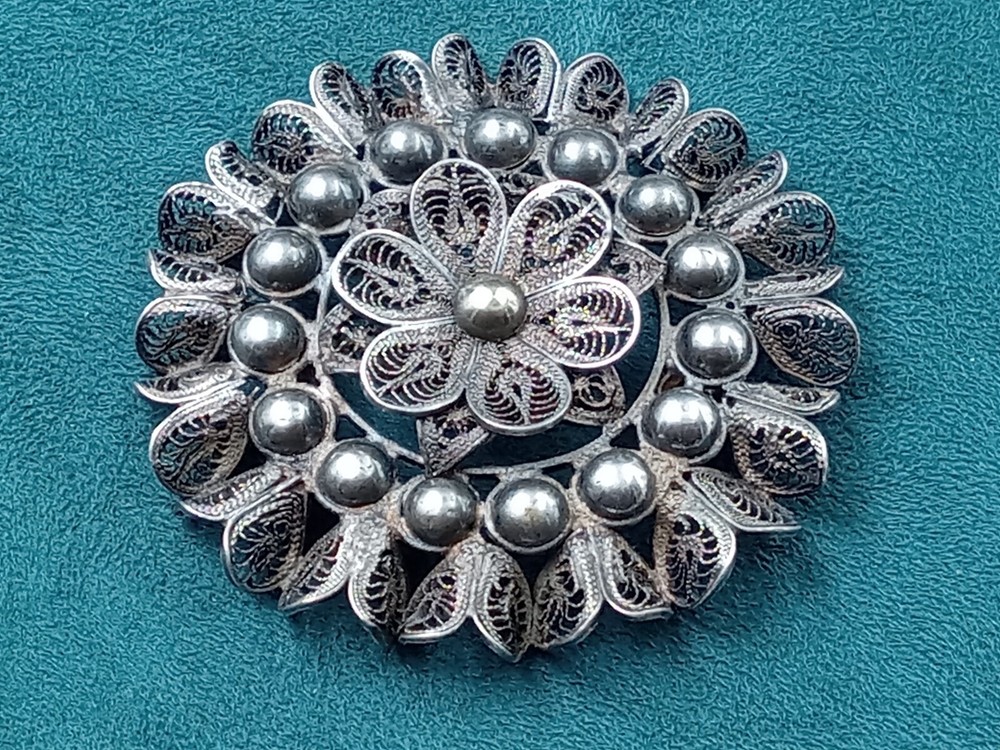 Antique Mexico Silver Ornate Filigree Flower Theme Round Pin: 2.25″ in Diameter