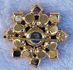 Vintage Ruby Red & Pink Rhinestone Brooch Pin, Layered Starburst Gold Tone 1.25”