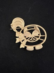 Vintage Gold Tone Cat Brooch Pin Etched Kitty Cat Figural Costume Jewelry