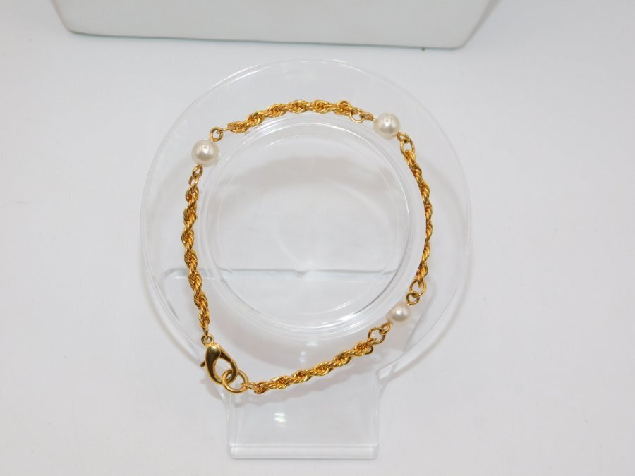 C410-VINTAGE BRACELET~GOLD TONE/TWISTED CHAIN/FAUX PEARLS~7″ LONG