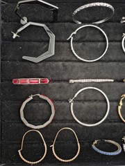 Vintage To Now LARGE Earrings Lot Gold & Silver Tone HOOPS pierced NO JUNK 15