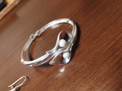Vintage SIGNED AVON SH Silver tone metal Faux Pearl Bracelet Earrings