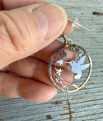 Vintage Signed Wild Bryde Silver Tone Hummingbird Cut Out Design Dangle Earrings