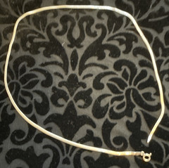 Sterling Silver Signed ITALY GLO 18″ Herringbone Chain necklace 3.1 g – 2mm 925
