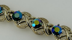 Vintage Iridescent Blue Peacock Oil Slick Rhinestones Gold Tone Bracelet Size 7