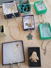 #A1 VINTAGE LOT OF MIXED JEWLERY NECKLACES ETC. IN BOXES FROM A LOCAL ESTATE