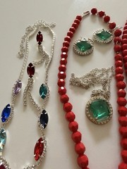 Huge Lot Wearable Vintage To Now Christmas Holiday Jewelry