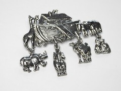 Vintage Silver Tone Noah’s Ark Animal Dangle Drop Animals Brooch Pin 2.75″