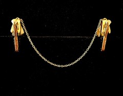 VINTAGE 1950s – 1970s GOLD TONE SWEATER CLIPS – SET OF 2