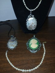 Lot of 4 Cameo Pendants Carved Shell Silver Tone With Pearl Necklace & Bracelet
