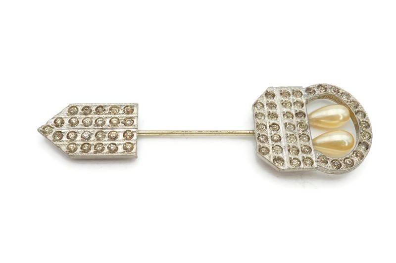 Vintage Brooch Pin Silver Tone Rhinestone Faux Pearl