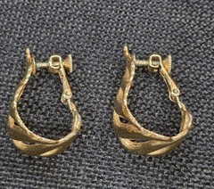 Napier Signed Gold Tone Twisted Rope Knot Clip On Earrings Vintage Costume…
