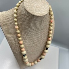 Vintage Pink Splatter Cream Beaded Necklace Aurora Borealis Crystal Accent 24″