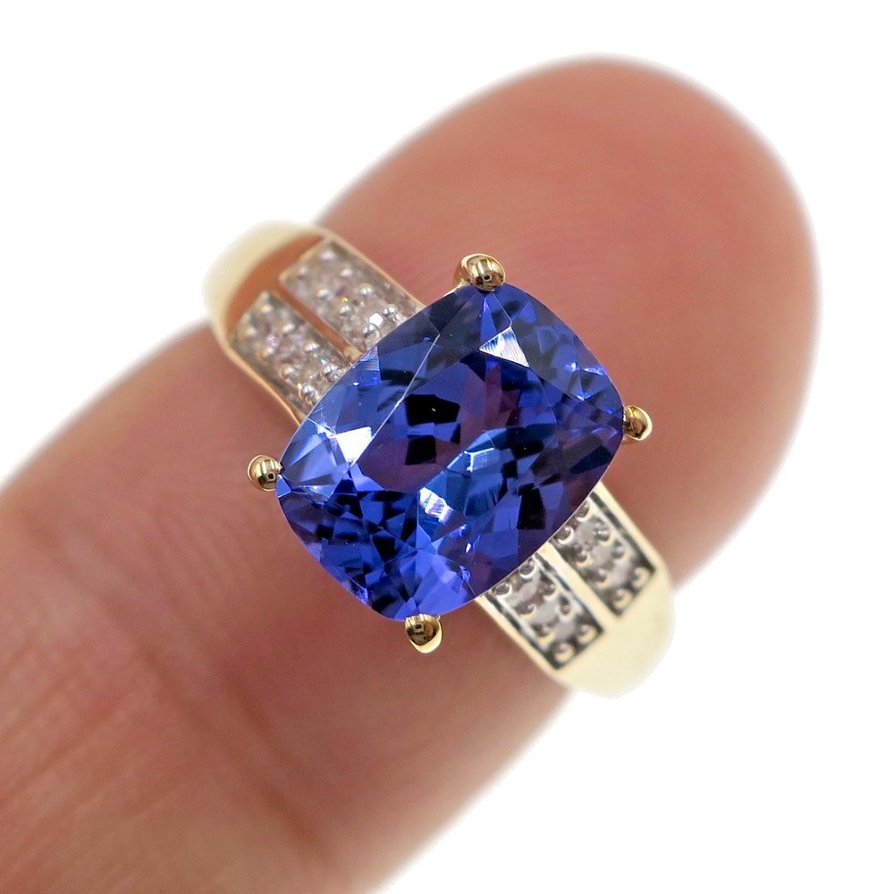 Classic 10k Solid Yellow Gold 2ct Natural Tanzanite and Diamond Ring Size 4.75
