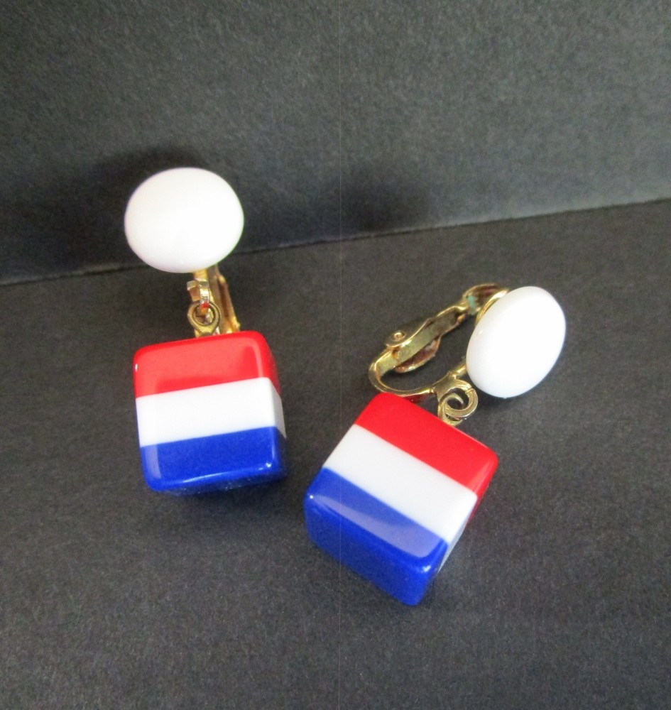 Patriotic Vintage Retro Clip Earrings Lucite Red White Blue Dangle 1-1/8″