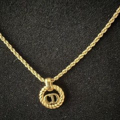 Vintage Christian Dior Gold Tone CD Logo Twisted Rope Pendant Necklace 16-18 In