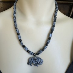VTG Pendant Necklace 19 Inch Carved Buffalo Snowflake Obsidian Black Onyx Beads