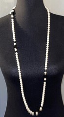 NWT faux pearl black glass bead necklace vintage Long 1 Piece Gold Tone Beads