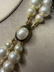 SIGNED CAROL LEE 925 HUGE 10 MM. IRIDESCENT LUSTRE GLASS PEARL KNOTTED NECKLACE