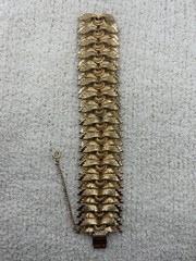Vintage Francois Wide Gold Tone Ribbon Link Bracelet Textured Statement Panel