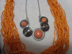 HOT GIRL SUMMER RETRO BEADS PLUS PART & VARIED MODERN JEWELRY LOT