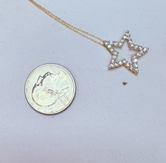 Vintage JC Penny 10k Yellow Gold Small Diamond Star Pendant Necklace
