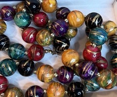 Vintage Bon Ton Chunky Marbled Bead Necklace Multicolor Gold Tone 32in