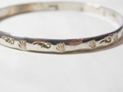 Vintage Mexico Sterling Silver Engraved Bangle Bracelet B595