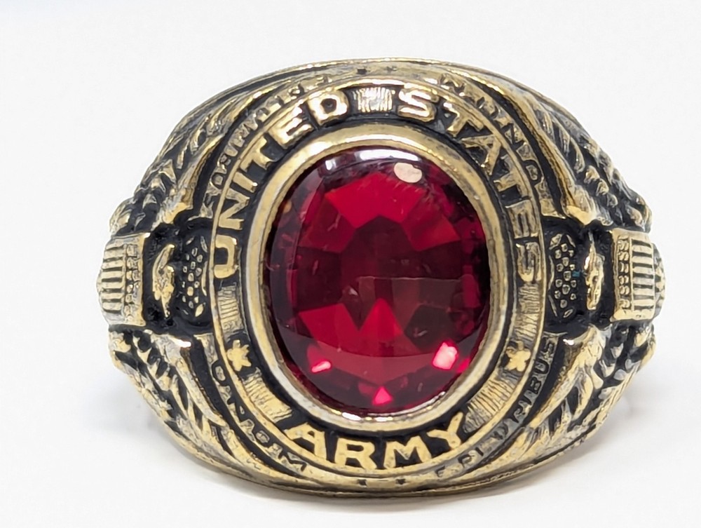 Vintage US Army Military Gold Plated Ring Red Faceted Stone Karatclad Size 10.5