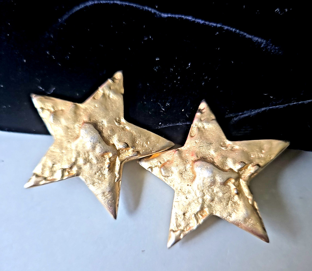Vintage PEP Erwin Pearl Gold Tone Hammered Stars Earrings Clip On