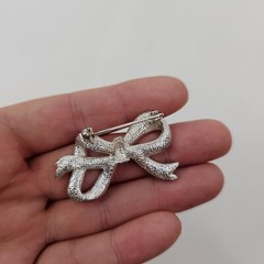 Silver Tone Bow Clear Rhinestone Brooch Unmarked Pin