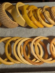 18 Vintage Bakelite Butterscotch – Yellows – Carved – Shaped – Many Tones!