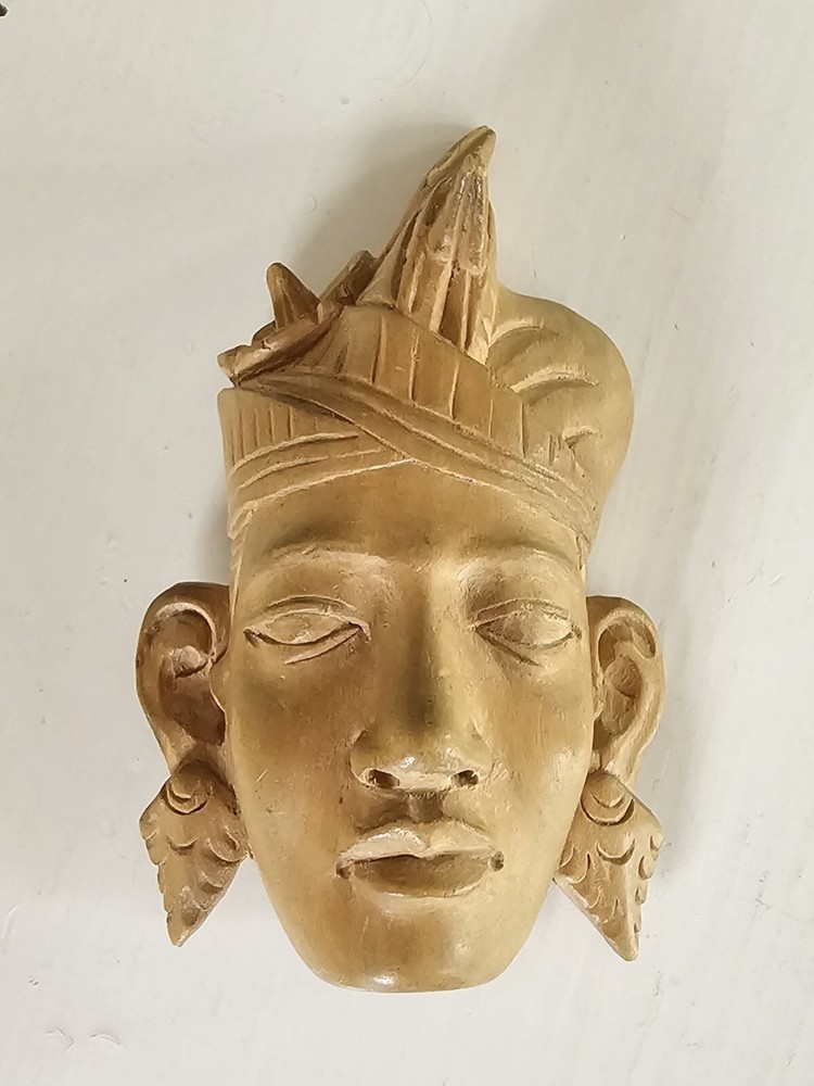 Vintage Wooden Brooch Carved 3.75 Inches