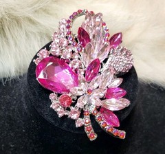 Rhinestone Vintage Brooch- Pink