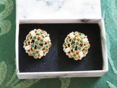 Vintage Simulated Emerald & Pearl Pierced Earrings