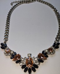 Y2K Era Pink Black Flower Chain Necklace American Eagle Women Fashion Jewelry