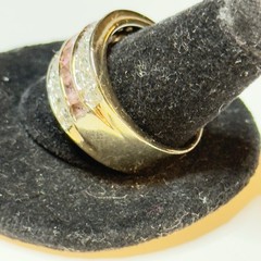SETA square pink & clear round stone in 3 rows on gold 7/16″ wide band ring Sz 9