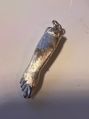 Vintage 1.25″ Stamped H G Sterling Silver Fist Thumb Pendant 6g