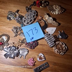 Vintage mixed Costume Jewelry brooch Lot + Etc Rhinestones Hair barrettes Charms