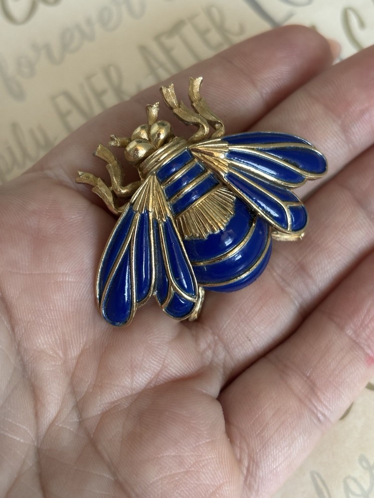 Trifari brooch butterfly Blue & Gold vintage 1950s-1960s