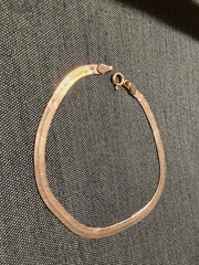 Vintage SOLID 14KT Gold Stamped 7″ Bracelet 3.3 Grams Herring Bone New Old Stock