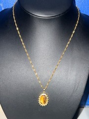 Vtg Gold-tone Double-sided Tiger’s Eye Pendant on Twisted Link Chain Necklace