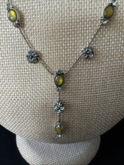 VTG 1928 Jewelry Co. Y-Necklace Olivinee Green Cabochon Rhinestone Flower Lariat