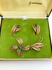 Vtg Princess Mara Gold-tone Filigree Brooch Screw back Earrings set by Marathon