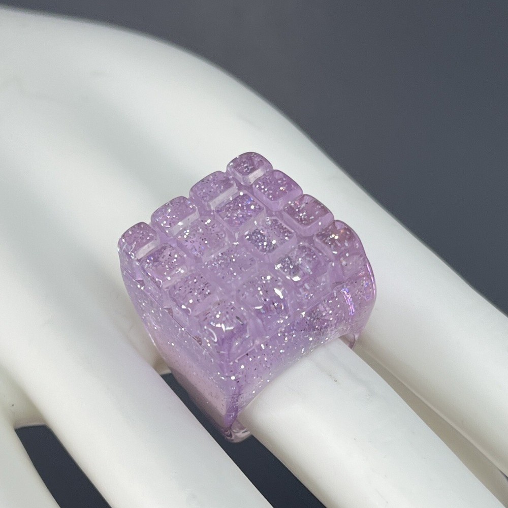 Chunky Lucite Square Ring Lavender Sparkle Cube Size 8 Retro Statement Runway