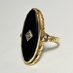 Uncas 10K Yellow Gold Onyx Diamond Chip Size 6 Ring 4.3g