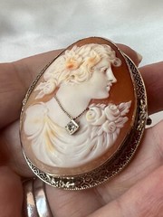 VINTAGE 14K WHITE GOLD LARGE SHELL CAMEO DIAMOND PIN BROOCH CONVERTABLE PENDANT