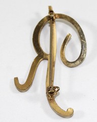 Vintage Cursive Initial “R” Goldtone Brooch 2″ Good Condition Secure Clasp